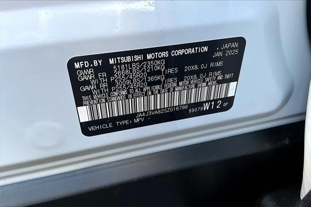 new 2025 Mitsubishi Outlander car, priced at $36,205