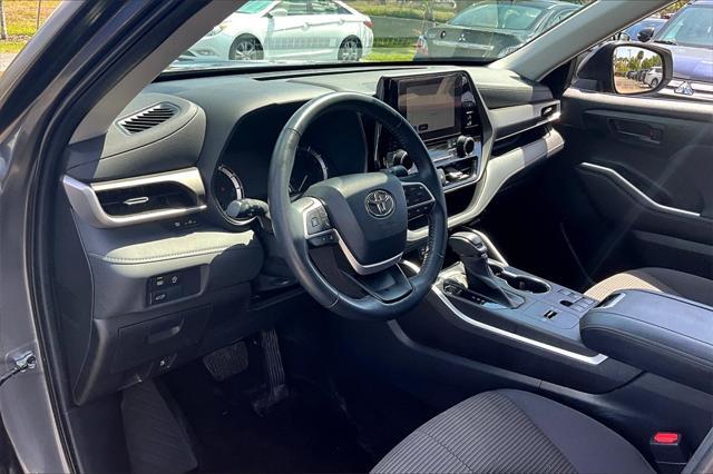 used 2023 Toyota Highlander car, priced at $34,374
