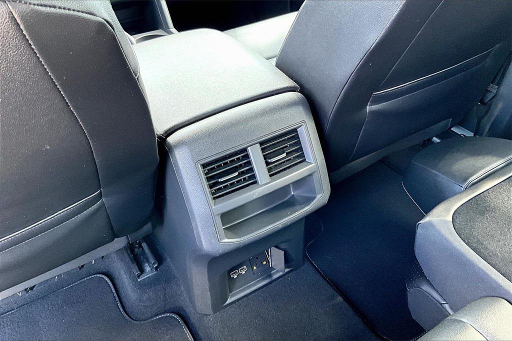 used 2020 Volkswagen Atlas Cross Sport car, priced at $18,261