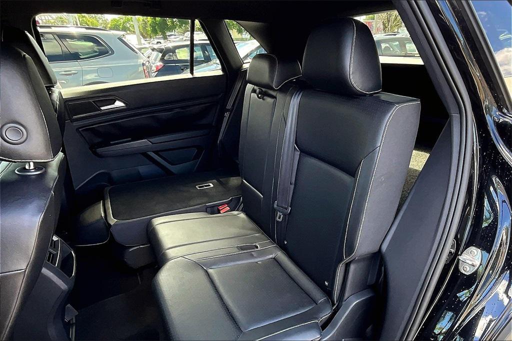 used 2020 Volkswagen Atlas Cross Sport car, priced at $18,261