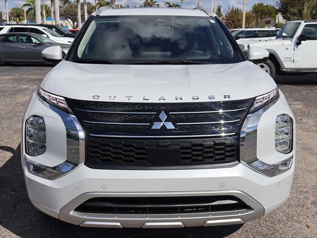 new 2024 Mitsubishi Outlander car, priced at $40,285