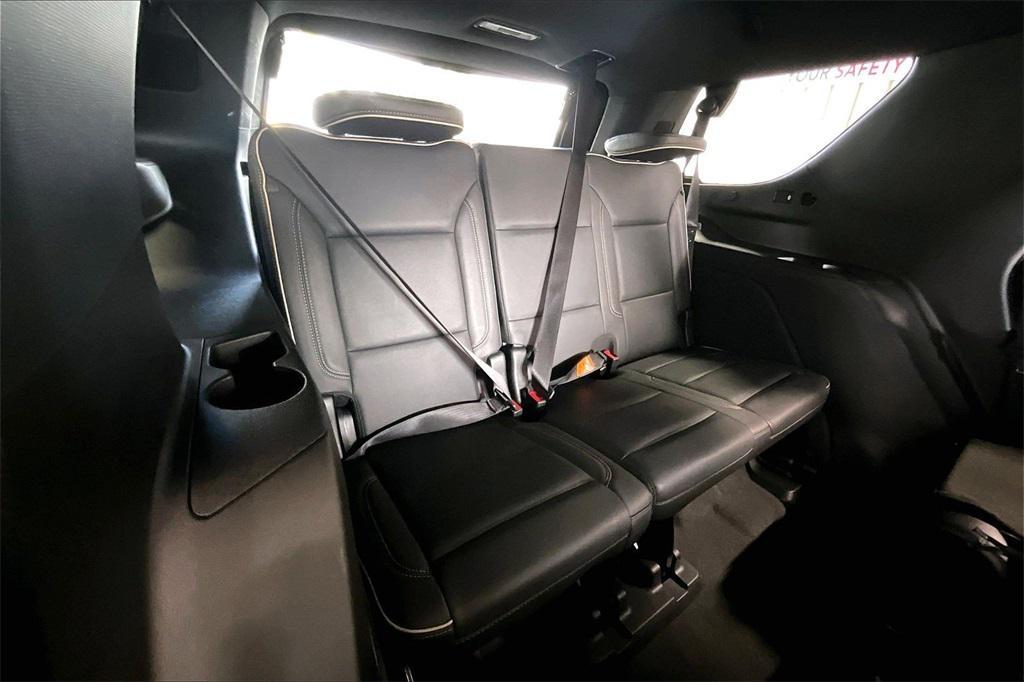 used 2023 GMC Yukon car, priced at $48,336