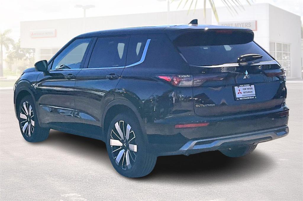 new 2025 Mitsubishi Outlander car, priced at $34,305