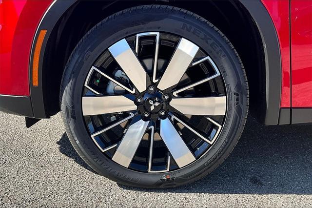 new 2025 Mitsubishi Outlander car, priced at $35,875