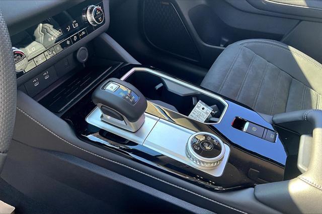 new 2025 Mitsubishi Outlander car, priced at $35,875