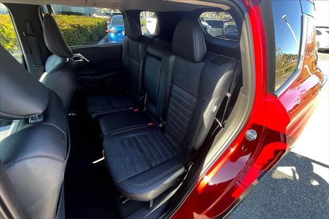 new 2025 Mitsubishi Outlander car, priced at $35,875