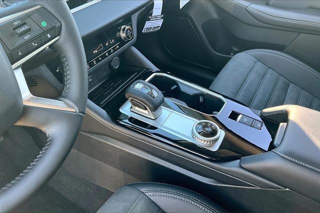 new 2025 Mitsubishi Outlander car, priced at $36,415