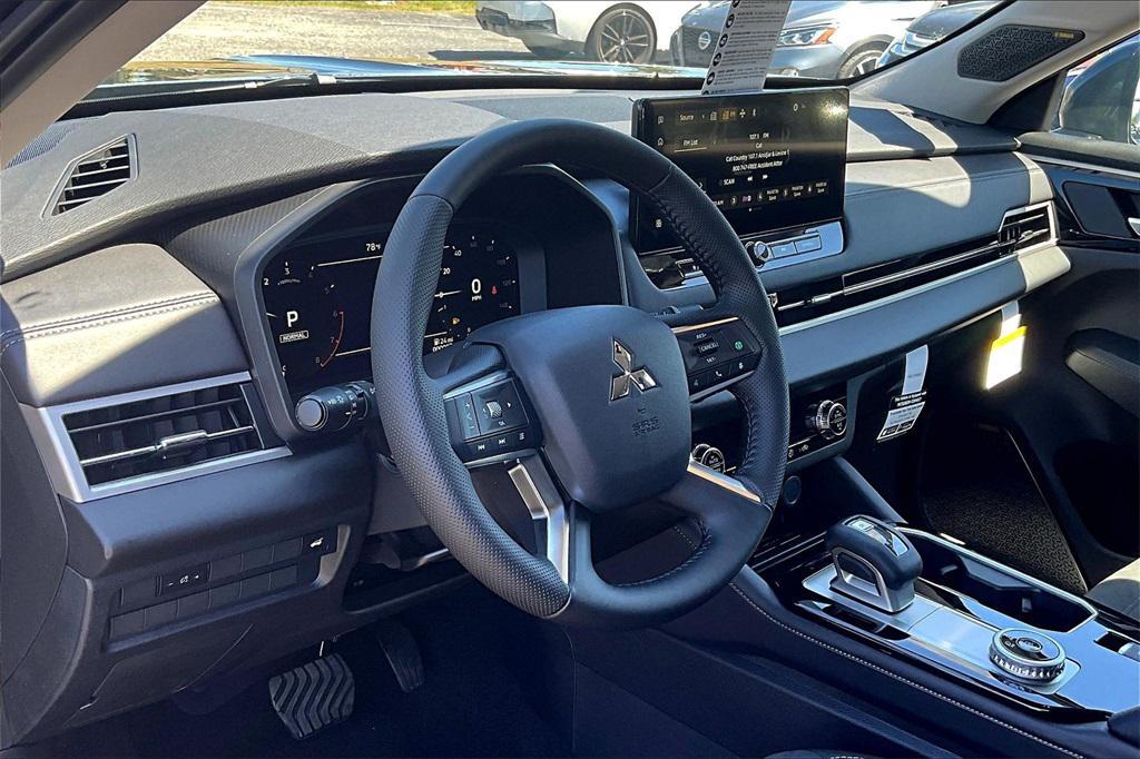 new 2025 Mitsubishi Outlander car, priced at $34,445