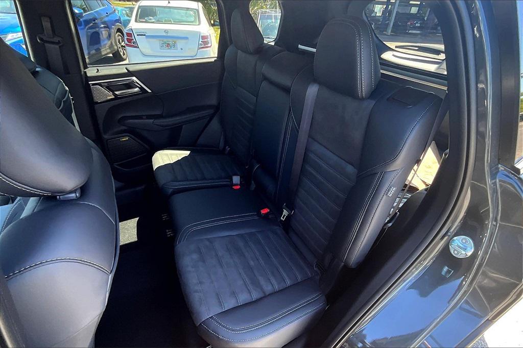 new 2025 Mitsubishi Outlander car, priced at $34,445