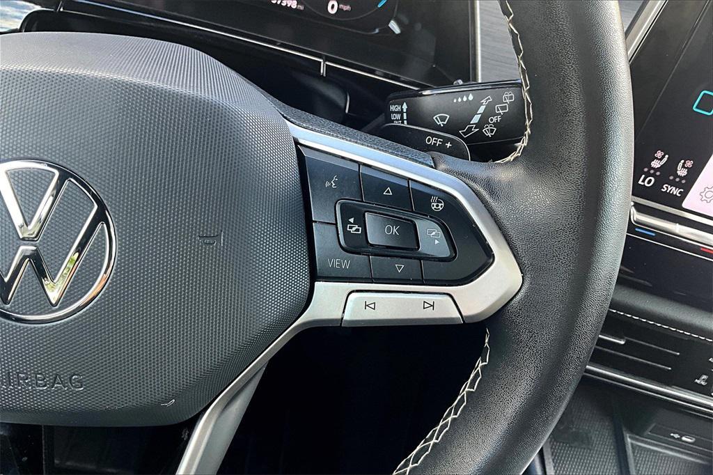 used 2024 Volkswagen Atlas Cross Sport car, priced at $30,900