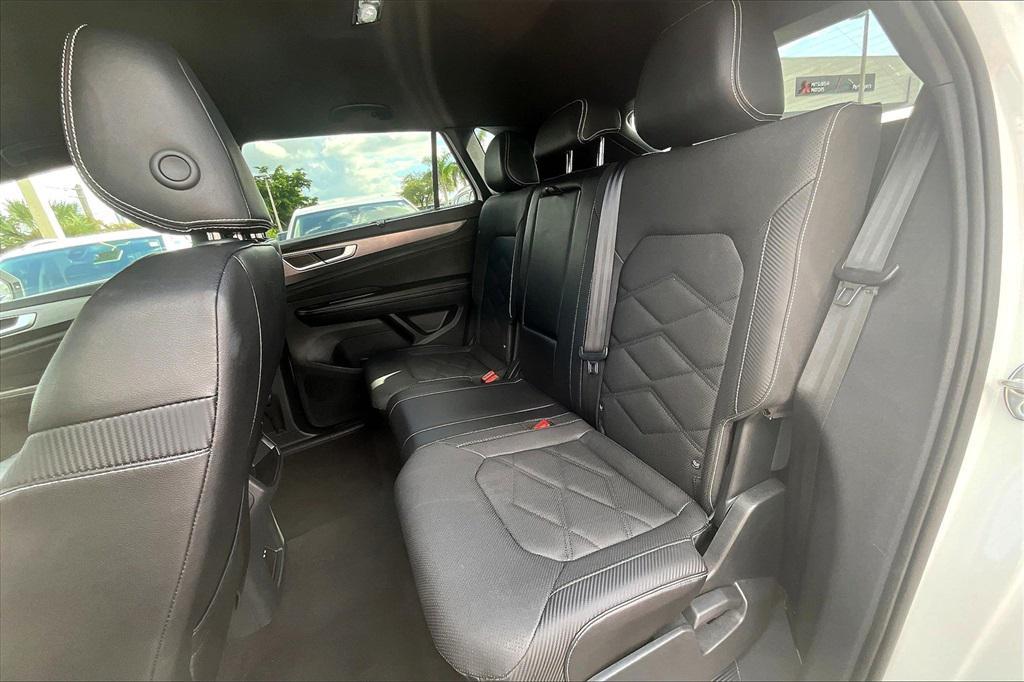 used 2024 Volkswagen Atlas Cross Sport car, priced at $30,900