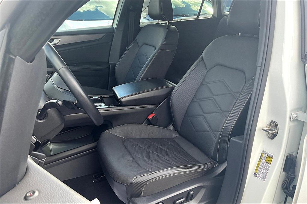used 2024 Volkswagen Atlas Cross Sport car, priced at $30,900