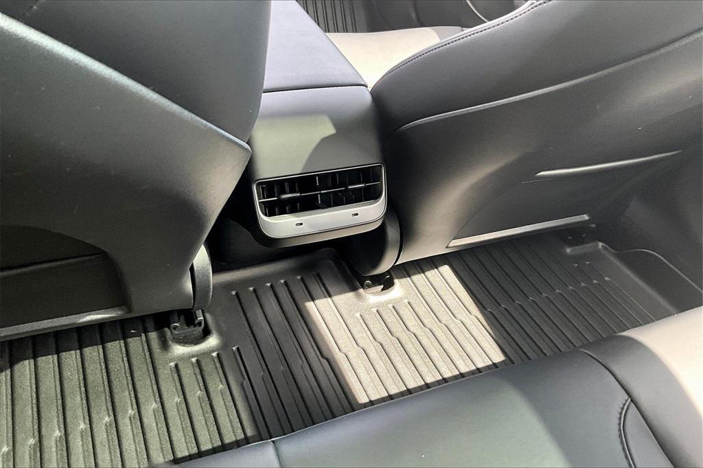 used 2023 Tesla Model 3 car, priced at $29,999
