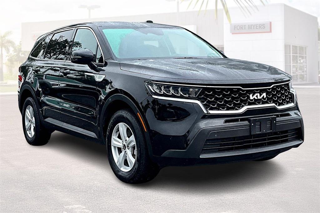 used 2023 Kia Sorento car, priced at $21,900