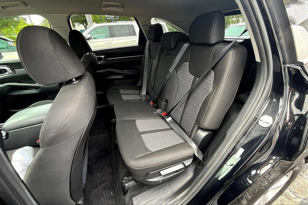 used 2023 Kia Sorento car, priced at $21,062