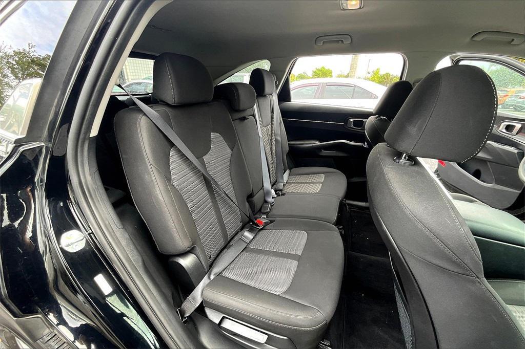 used 2023 Kia Sorento car, priced at $21,062