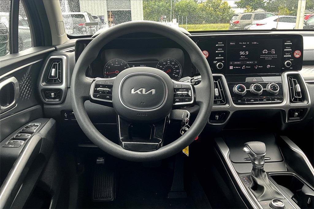 used 2023 Kia Sorento car, priced at $21,062