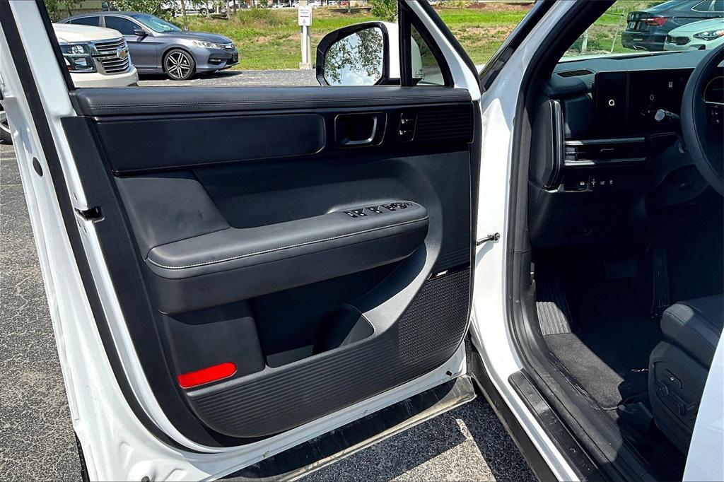 used 2025 Hyundai Santa Fe car, priced at $42,458