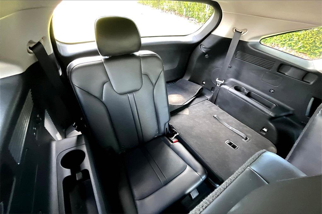 used 2023 Kia Sorento car, priced at $27,900