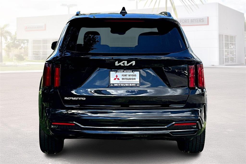 used 2023 Kia Sorento car, priced at $27,900