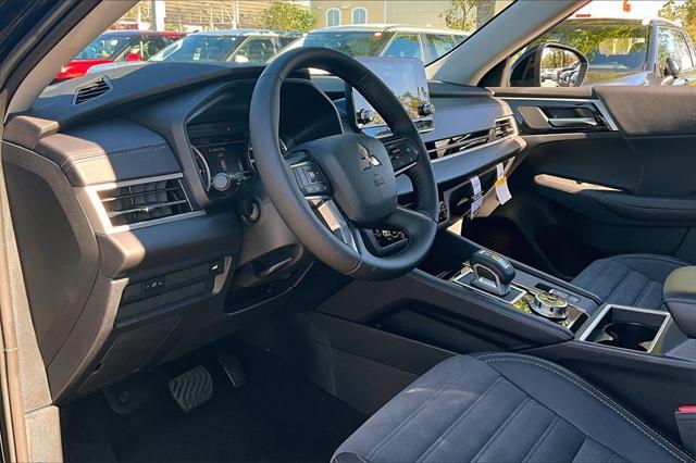 new 2024 Mitsubishi Outlander car, priced at $29,790