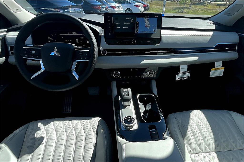 new 2025 Mitsubishi Outlander car, priced at $36,695