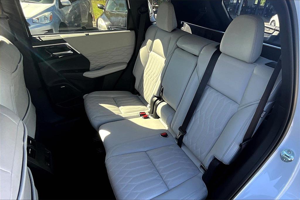 new 2025 Mitsubishi Outlander car, priced at $36,695