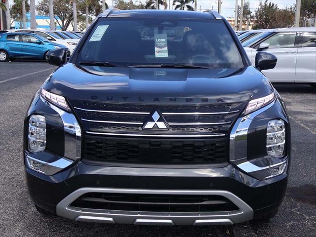 new 2024 Mitsubishi Outlander car, priced at $40,450