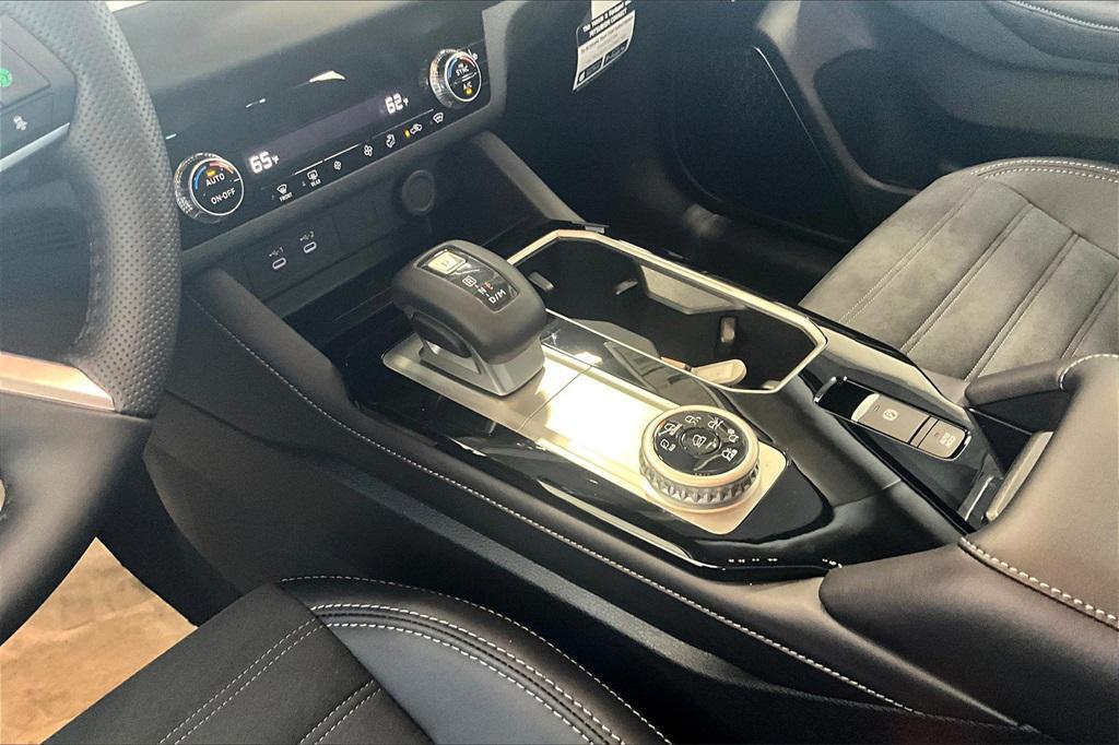 new 2025 Mitsubishi Outlander car, priced at $34,445