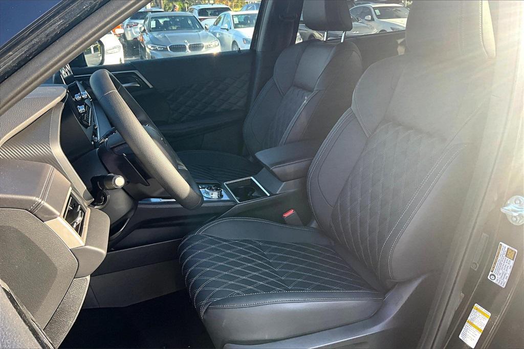 new 2025 Mitsubishi Outlander PHEV car, priced at $50,015