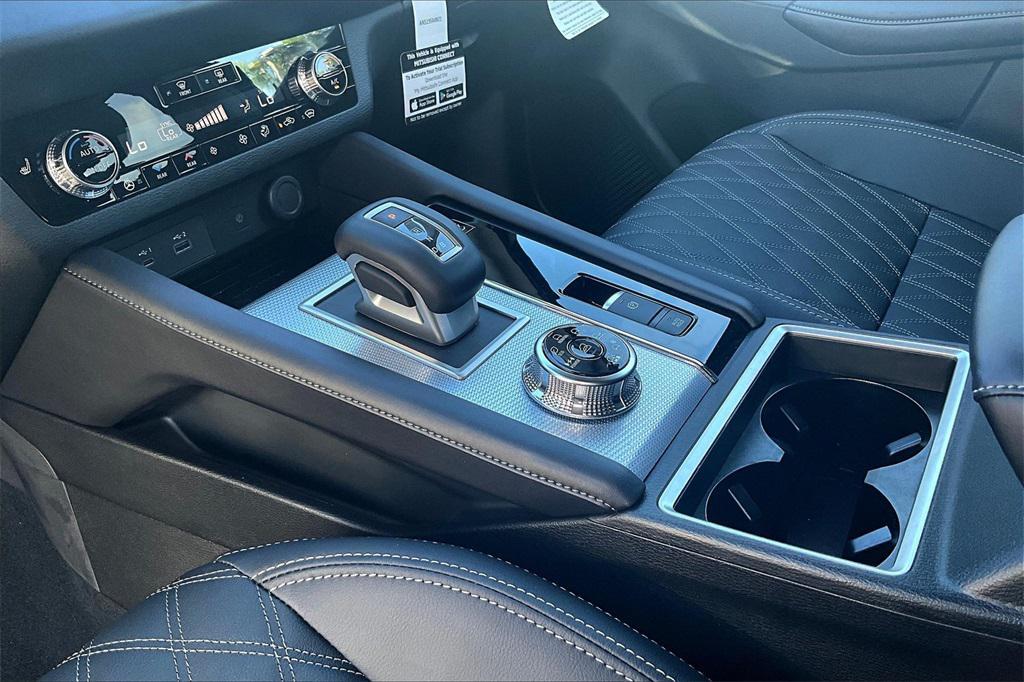 new 2025 Mitsubishi Outlander PHEV car, priced at $50,015