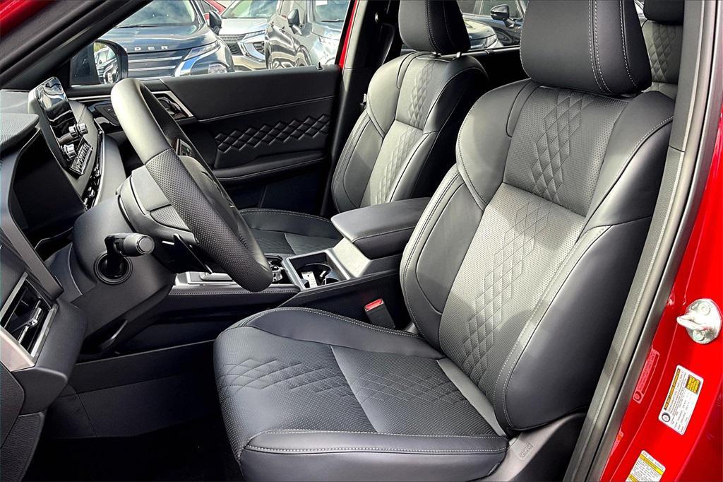 new 2025 Mitsubishi Outlander PHEV car, priced at $42,425
