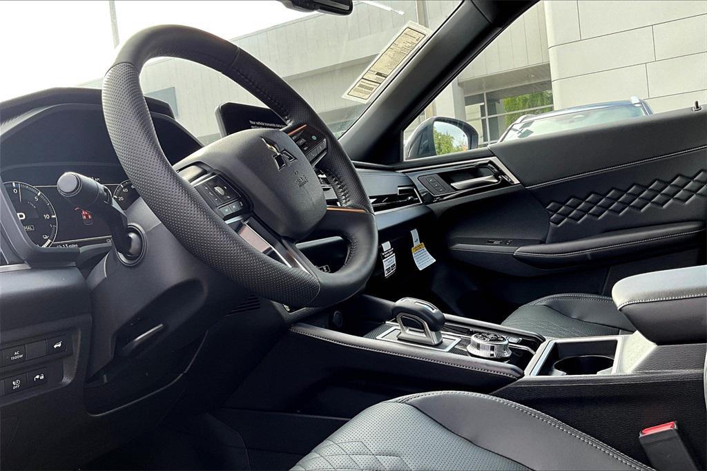 new 2025 Mitsubishi Outlander PHEV car, priced at $42,425
