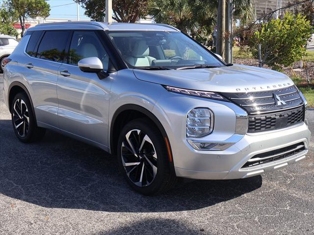 new 2024 Mitsubishi Outlander car, priced at $33,040