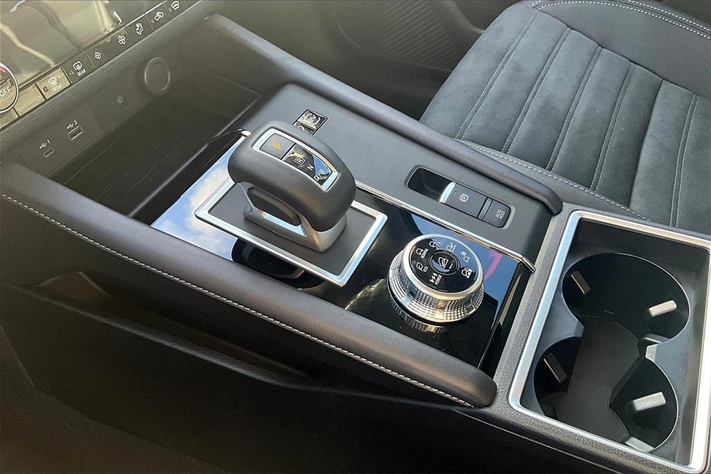 new 2025 Mitsubishi Outlander PHEV car, priced at $41,385