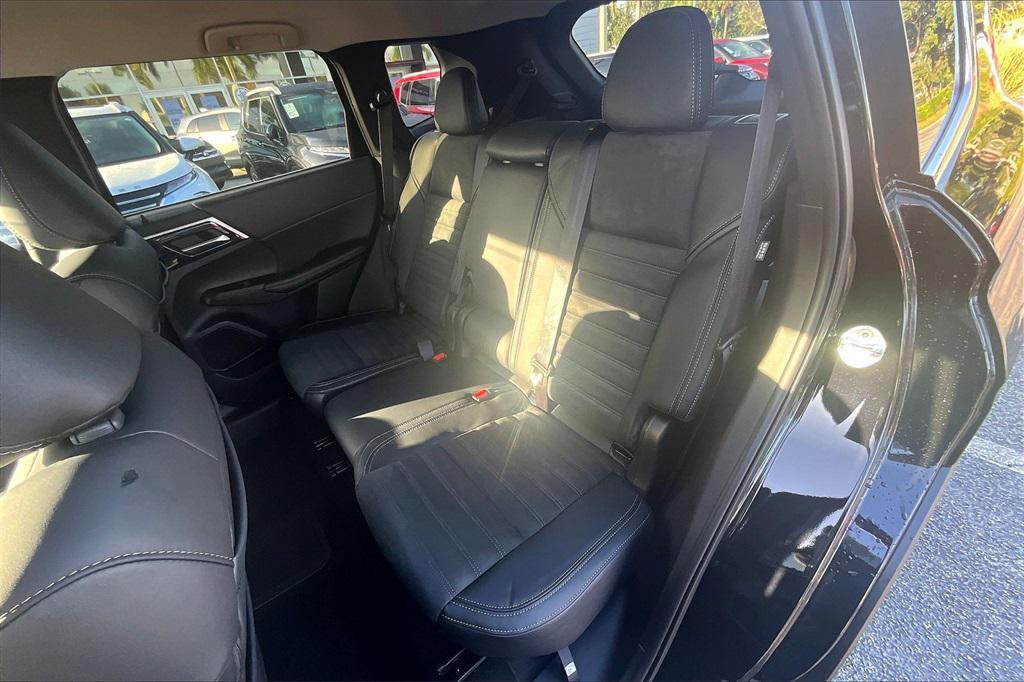 new 2025 Mitsubishi Outlander PHEV car, priced at $41,385