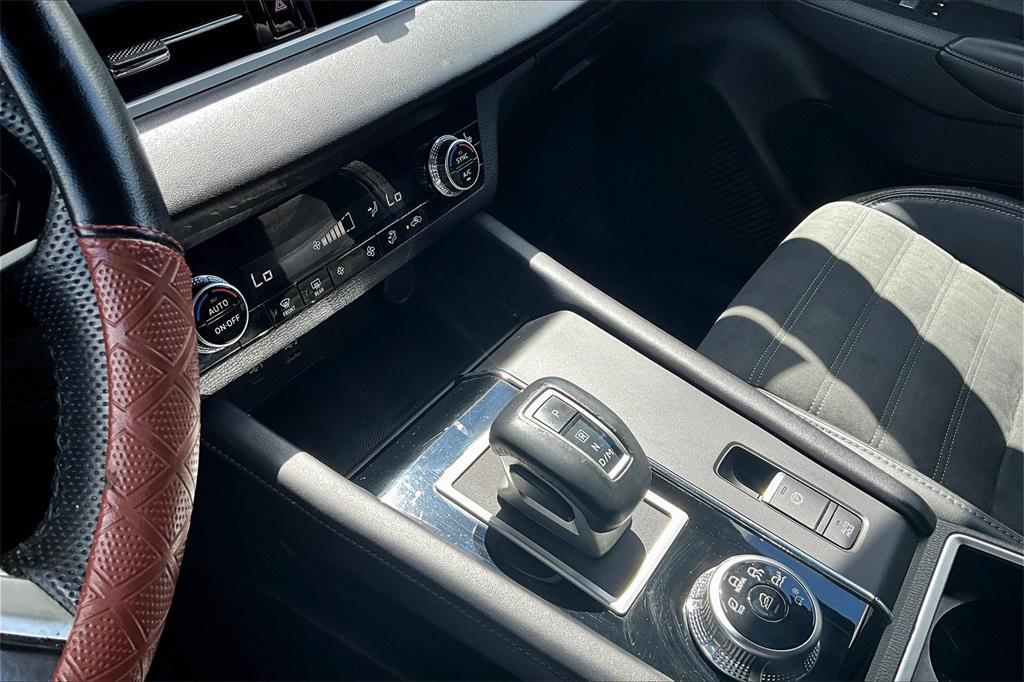 used 2023 Mitsubishi Outlander car, priced at $22,900