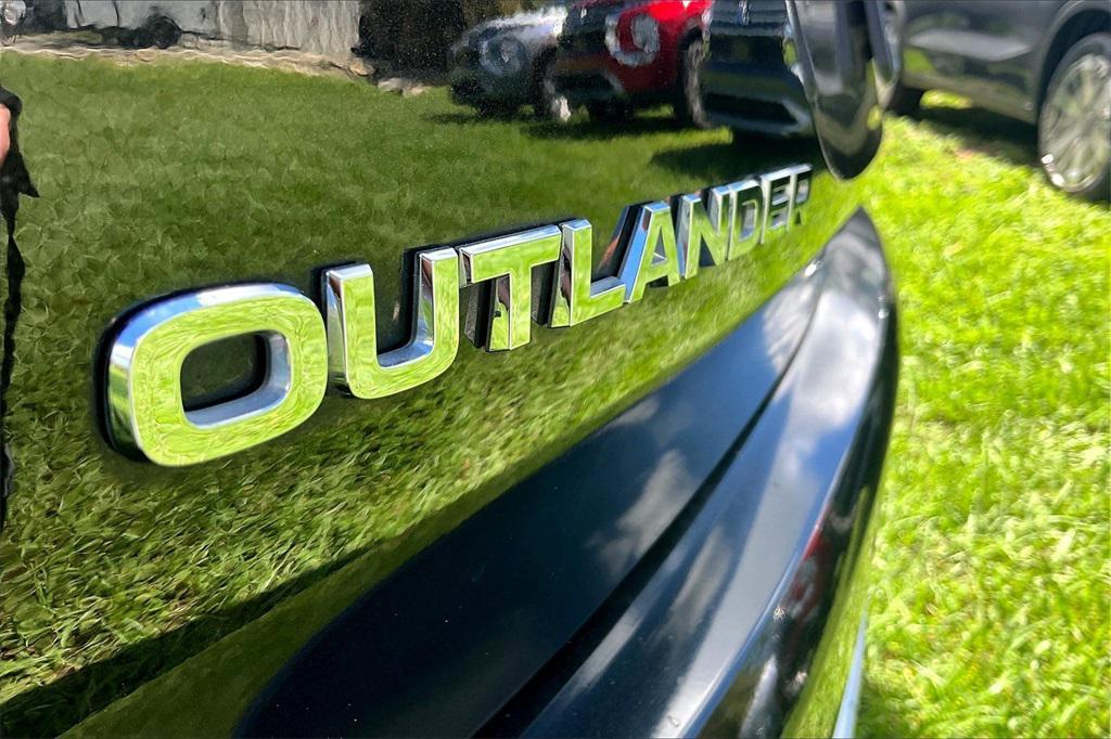 used 2023 Mitsubishi Outlander car, priced at $22,900