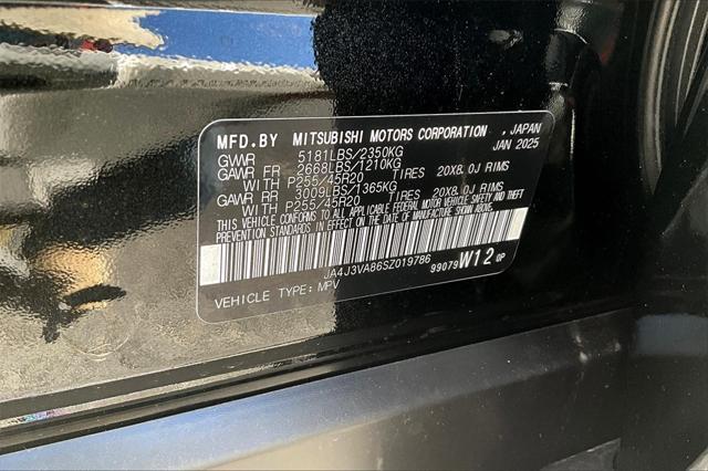 new 2025 Mitsubishi Outlander car, priced at $34,875