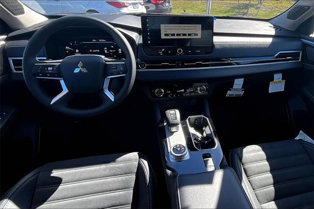 new 2025 Mitsubishi Outlander car, priced at $35,550
