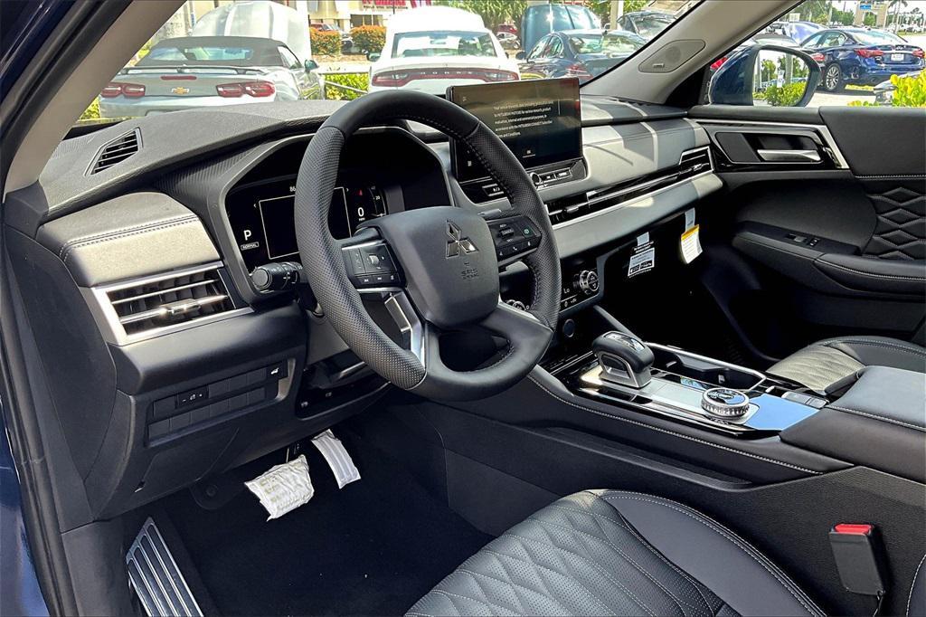 new 2025 Mitsubishi Outlander car, priced at $37,100