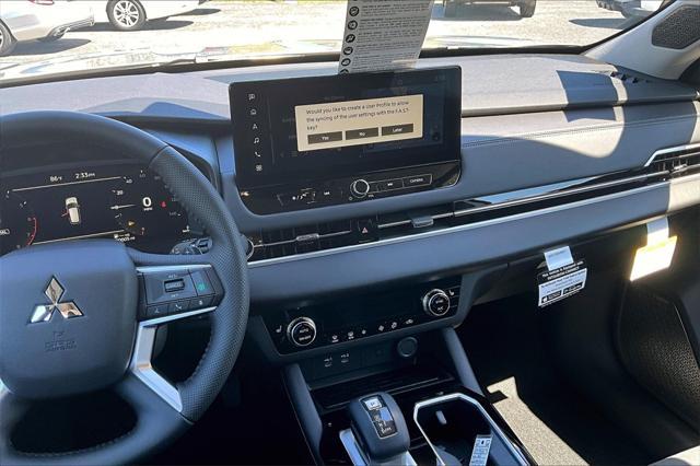 new 2025 Mitsubishi Outlander car, priced at $35,610