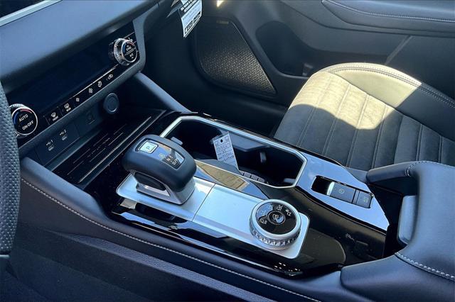 new 2025 Mitsubishi Outlander car, priced at $35,610