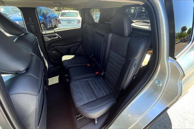 new 2025 Mitsubishi Outlander car, priced at $35,610