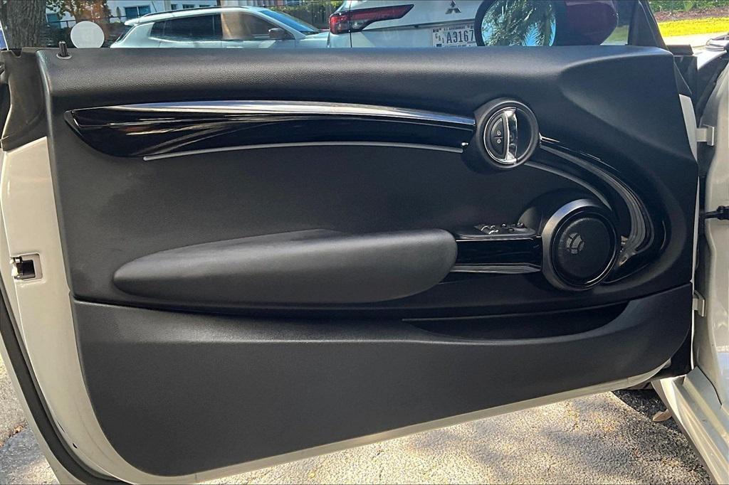 used 2022 MINI Hardtop car, priced at $24,495