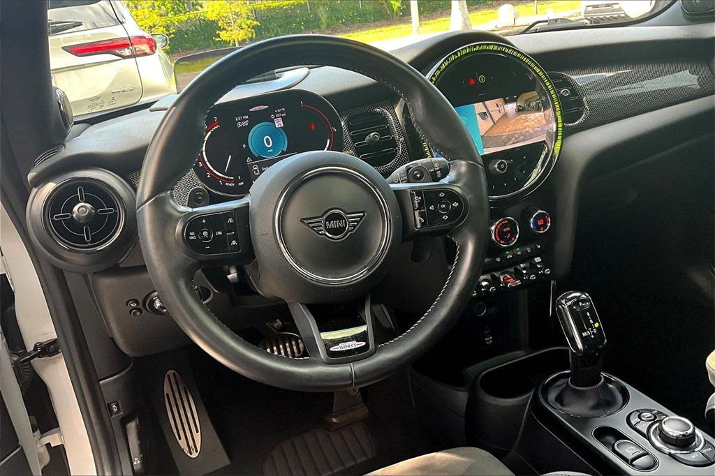 used 2022 MINI Hardtop car, priced at $24,495