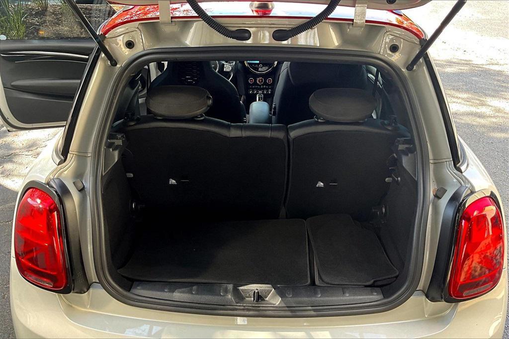 used 2022 MINI Hardtop car, priced at $24,495