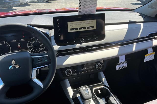 new 2025 Mitsubishi Outlander car, priced at $33,005