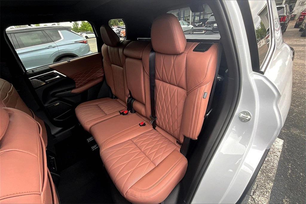 new 2025 Mitsubishi Outlander car, priced at $31,563