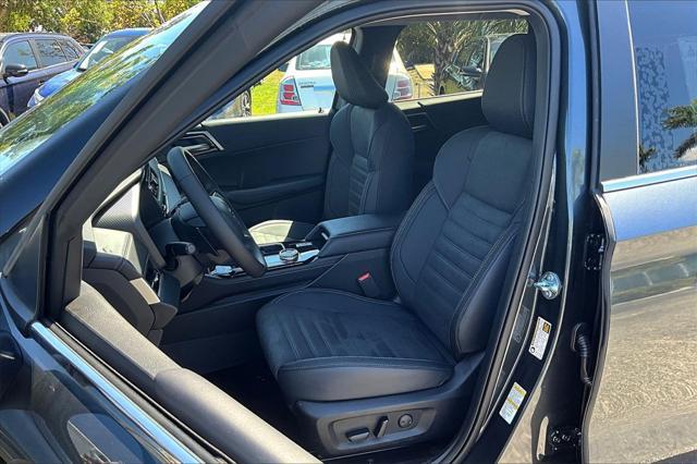 new 2025 Mitsubishi Outlander car, priced at $35,280